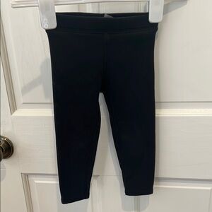 Primary Black Fleece-lines Leggings with Stretchy Material